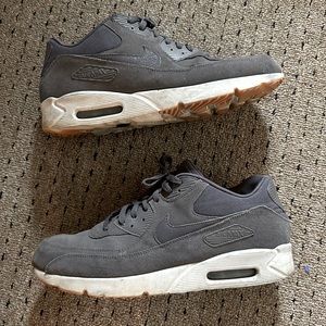 Nike AirMax Shoes (Size 15)